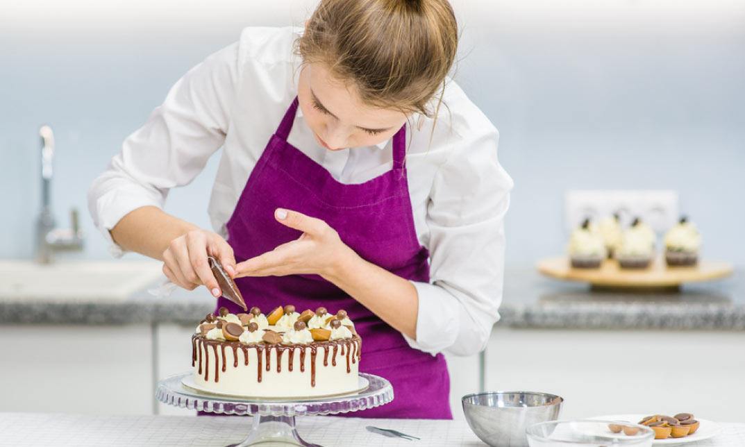 Cake Decorating Training Course - Academy for Health & Fitness