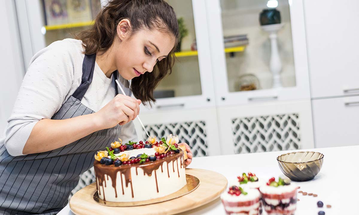 Baking & Cake Decorating Online Diploma Training