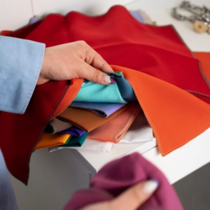 Fabrics for Fashion Design: Essential Learning for Designers