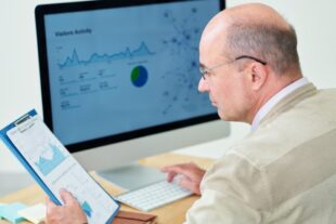 Google Data Studio: Data Analytics