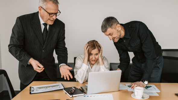 Financial Skills for Office Administrators in Workplace