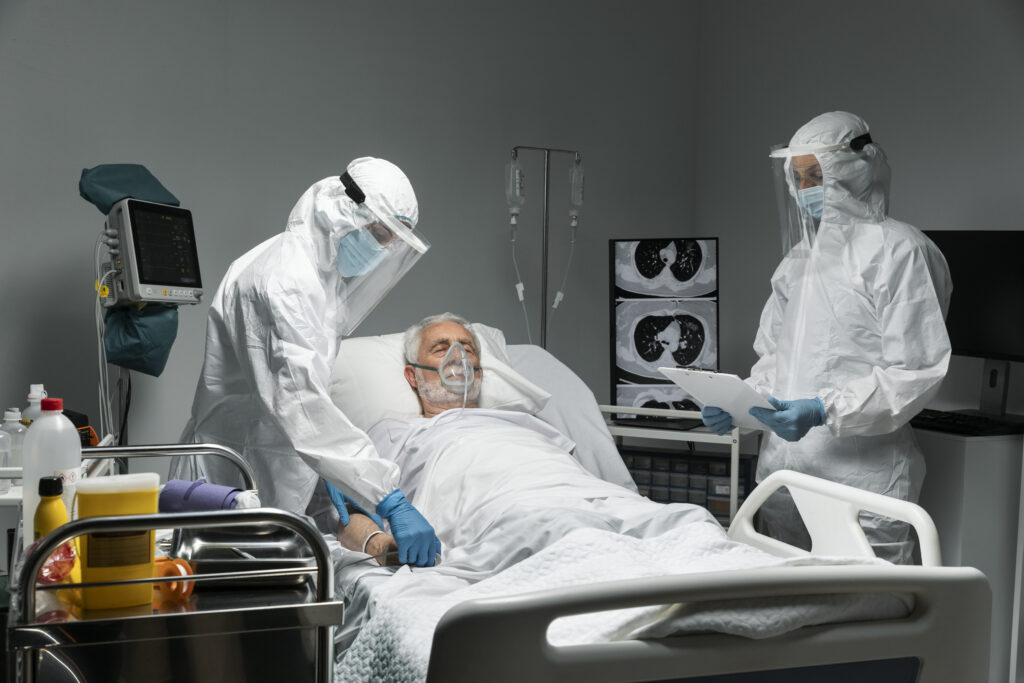medium-shot-doctors-patient.aspectic technique